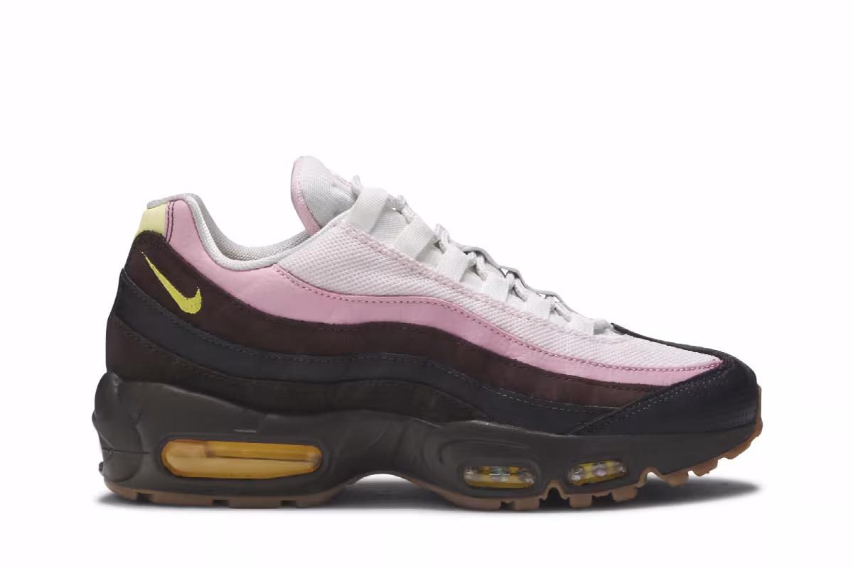 Nike Women's Air Max 95 Cuban Link, view 2
