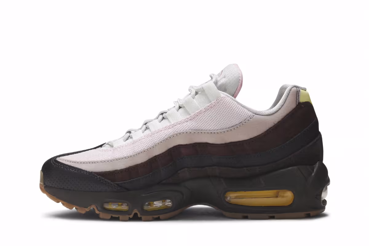 Nike Women's Air Max 95 Cuban Link, view 4