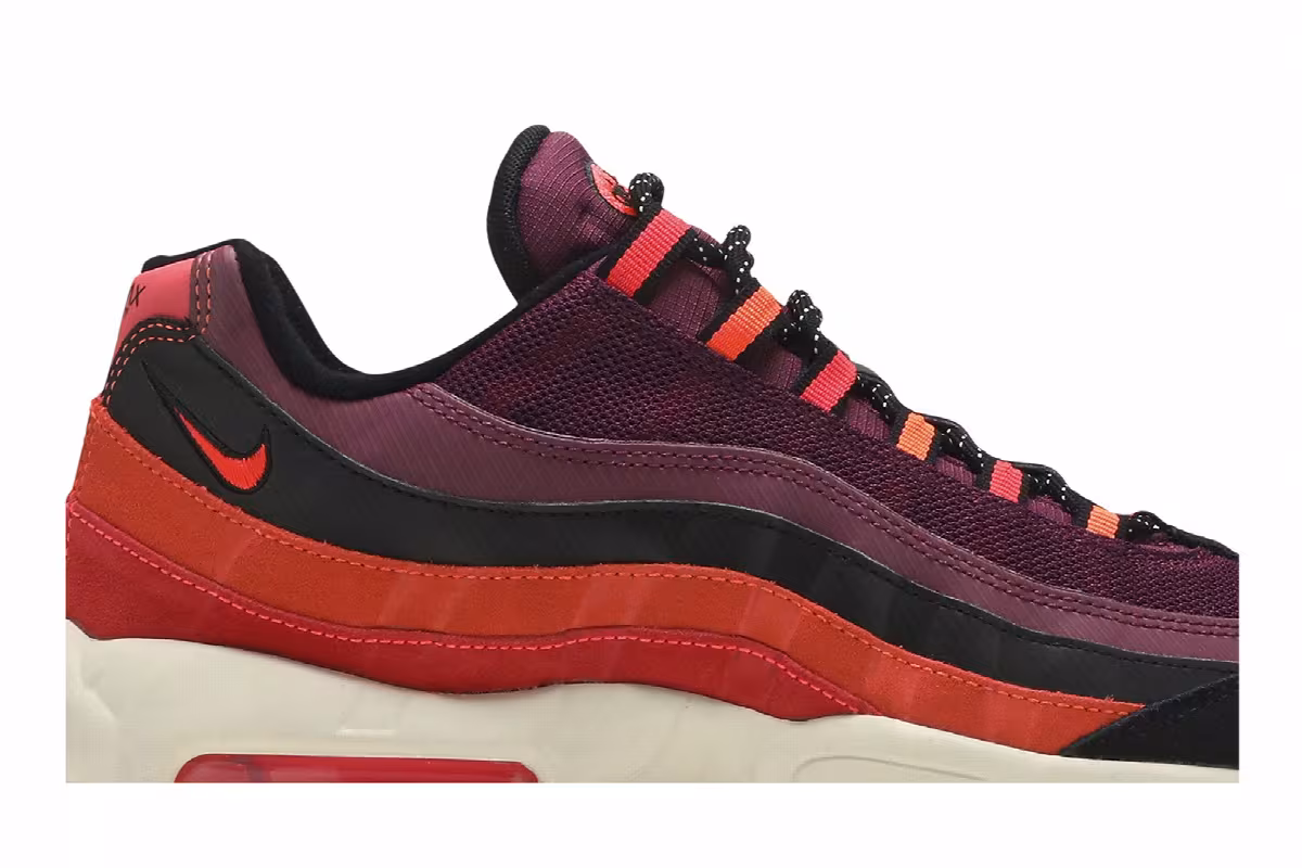 Nike Air Max 95 Winterized Villain Red, view 3