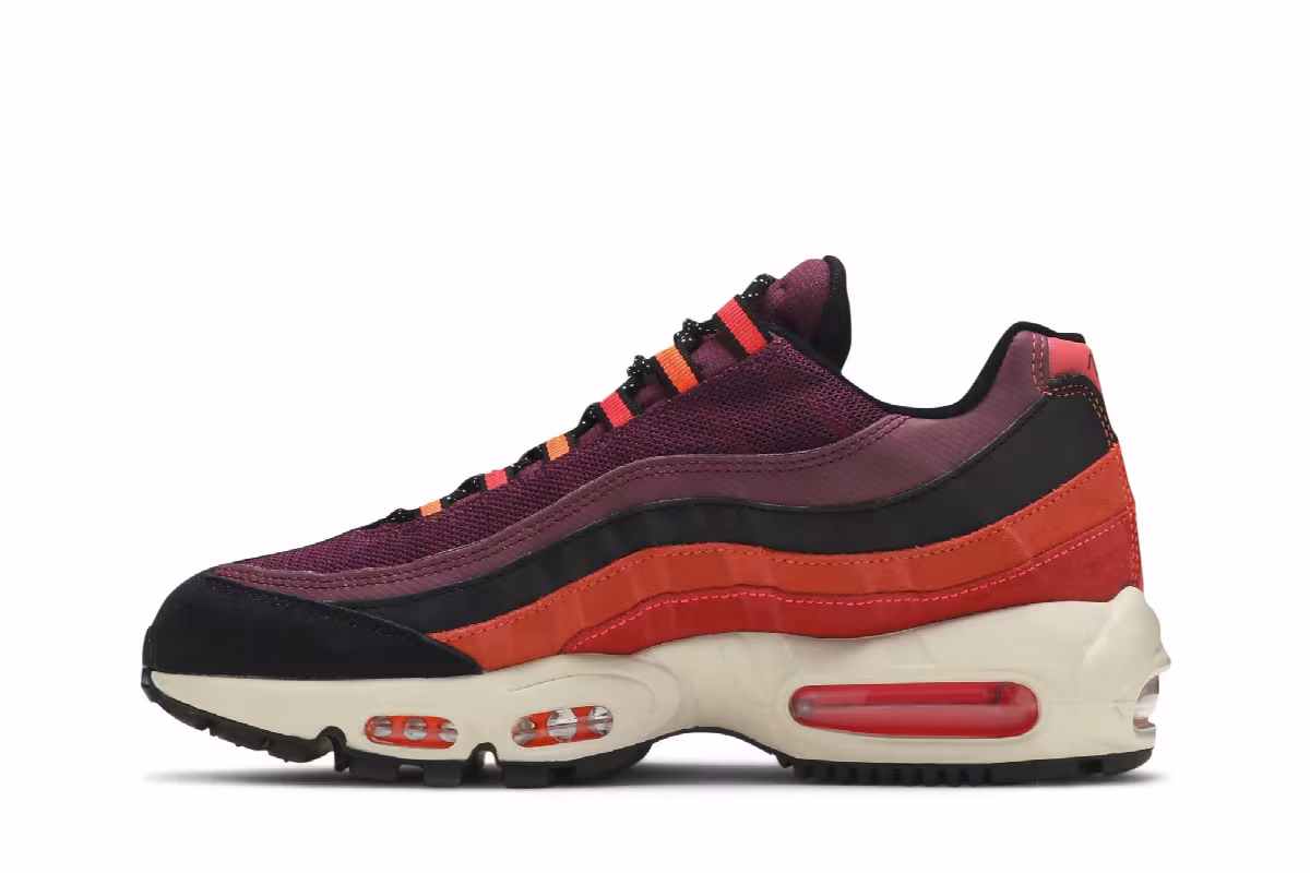 Nike Air Max 95 Winterized Villain Red, view 4