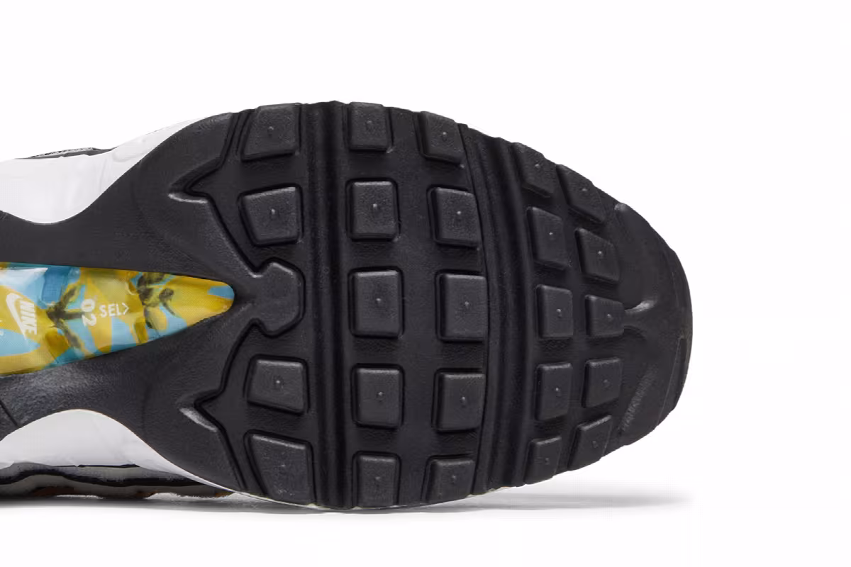 Nike Air Max 95 Premium Pollen Rise, view 6