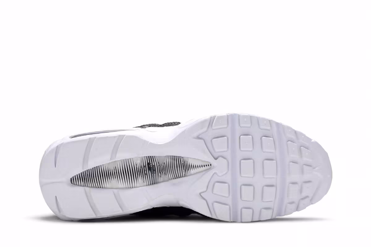 Nike Air Max 95 Ying Yang Pack - Black, view 5
