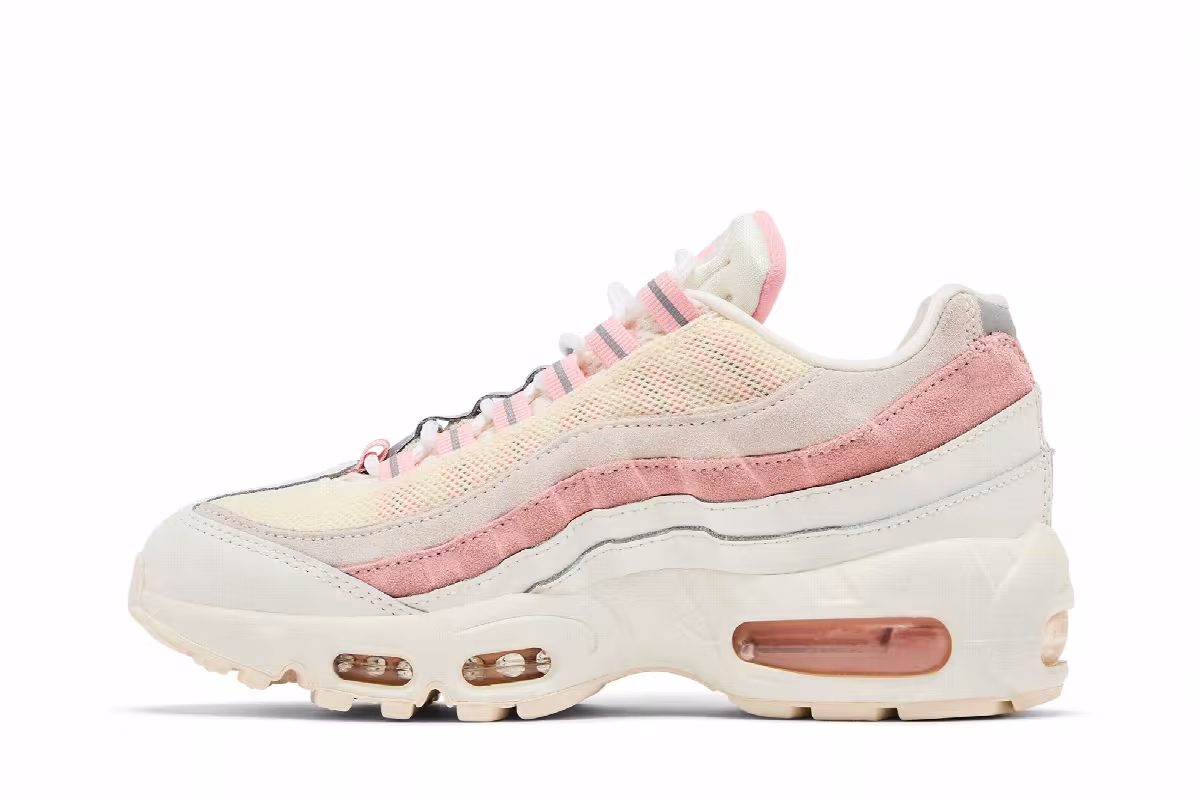 Nike Women's Air Max 95 Bleached Coral, view 4