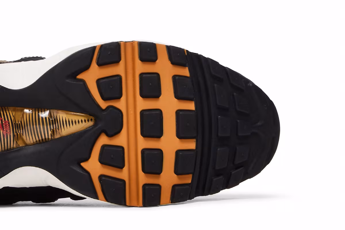 Nike Air Max 95 Essential Yukon Brown, view 6