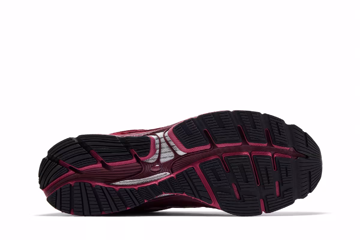 Kith x New Balance 2011 Sakura Flower, view 5
