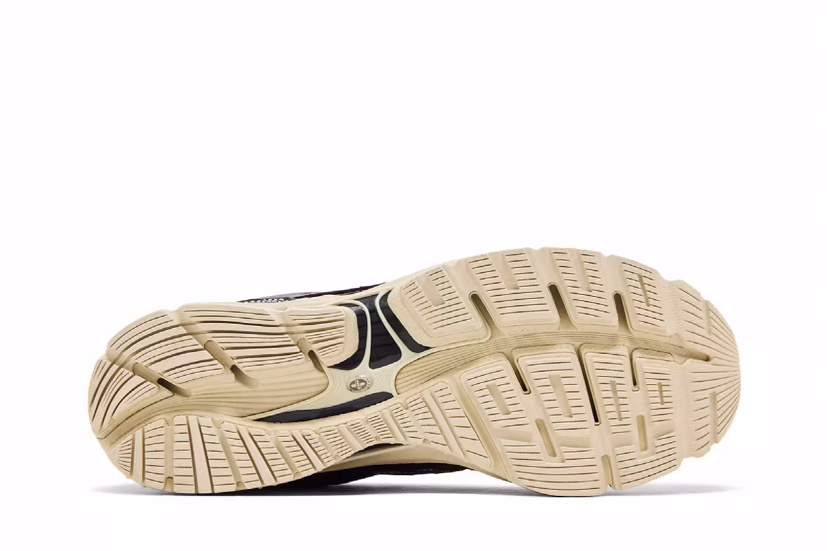 Kith x New Balance 2011 Bark, view 5