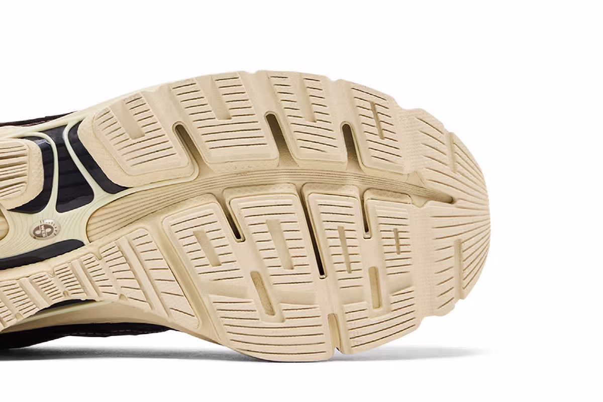 Kith x New Balance 2011 Bark, view 6