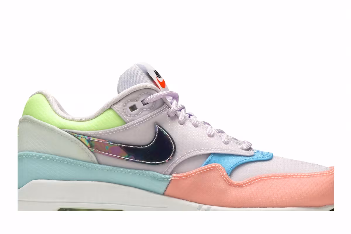 Nike Women's Air Max 1 Barely Grape, view 3