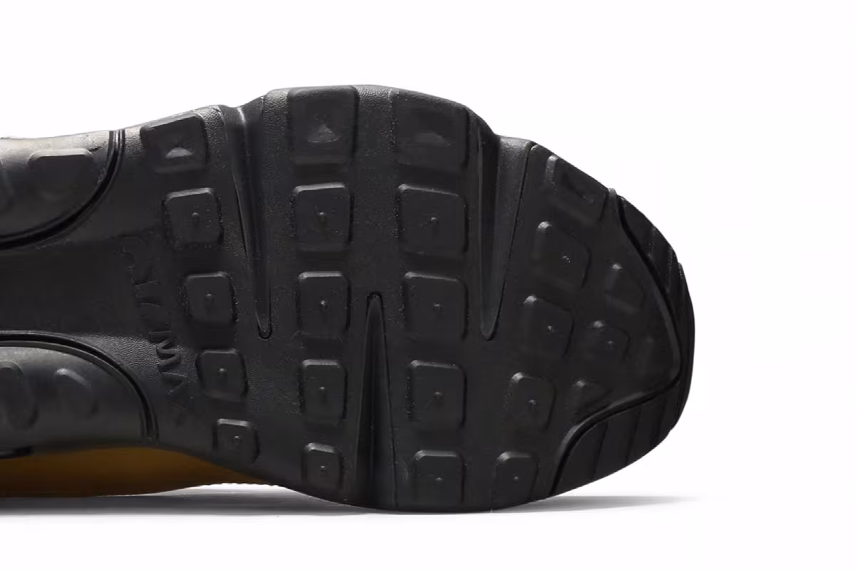 Nike Air Max 2090 Black Metallic Gold, view 6