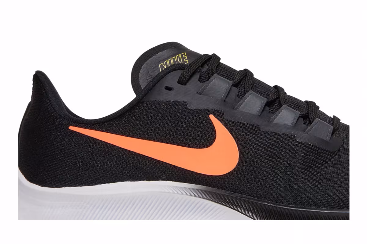 Nike Air Zoom Pegasus 37 Black Bright Mango, view 3