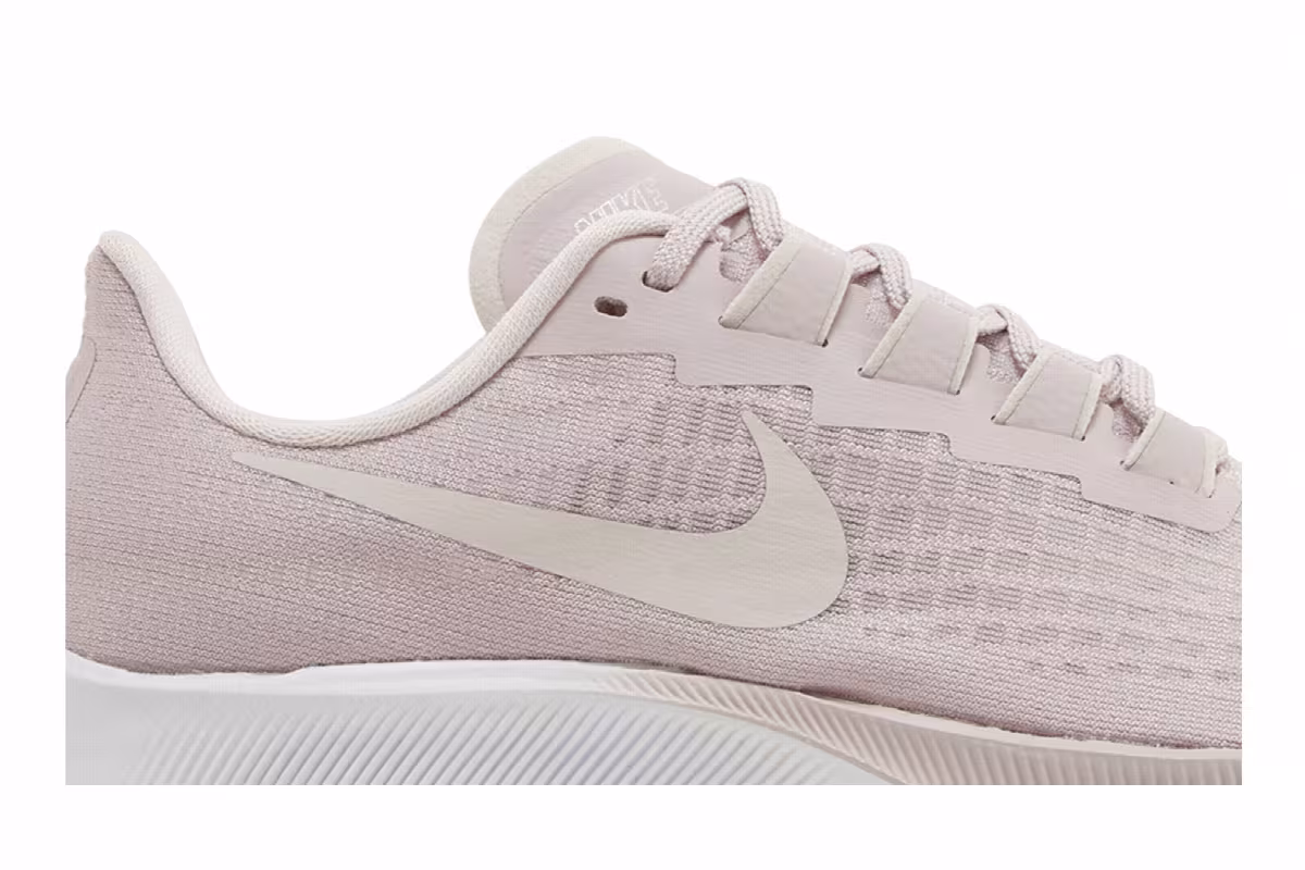 Nike Women's Air Zoom Pegasus 37 Champagne, view 3