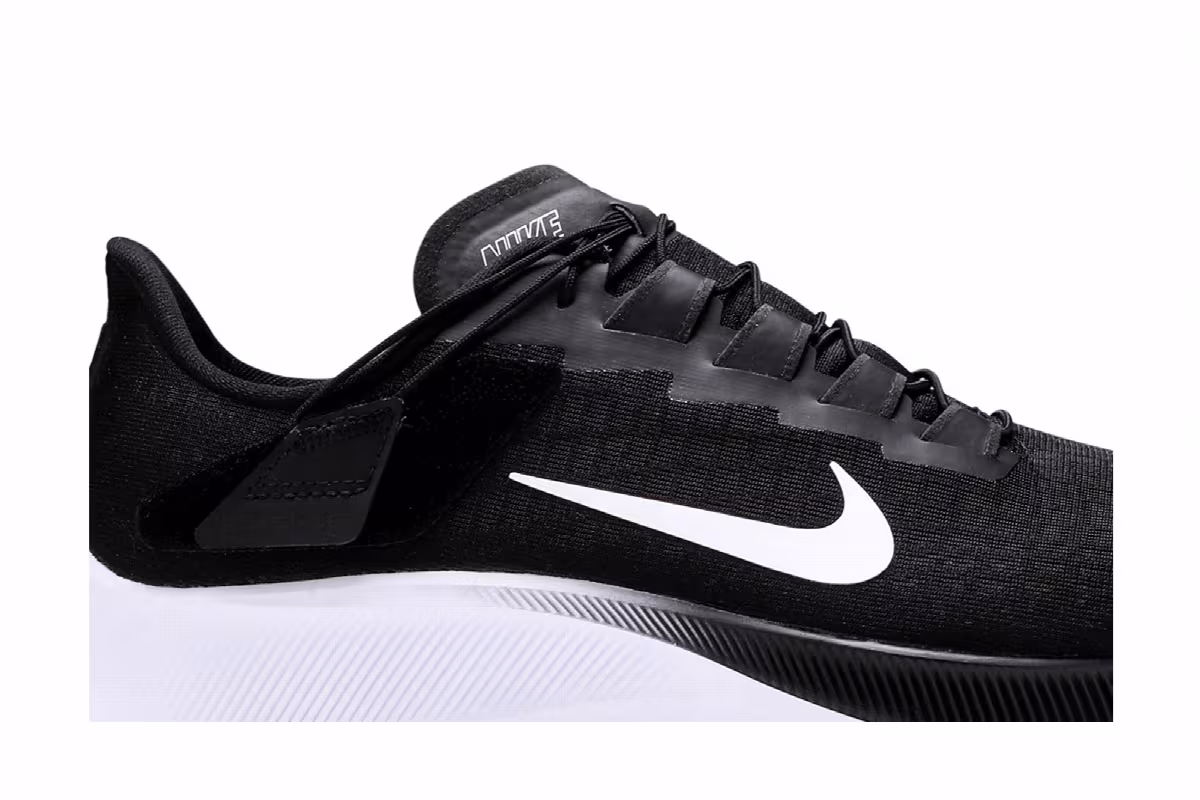 Nike Air Zoom Pegasus 37 FlyEase Black White, view 3