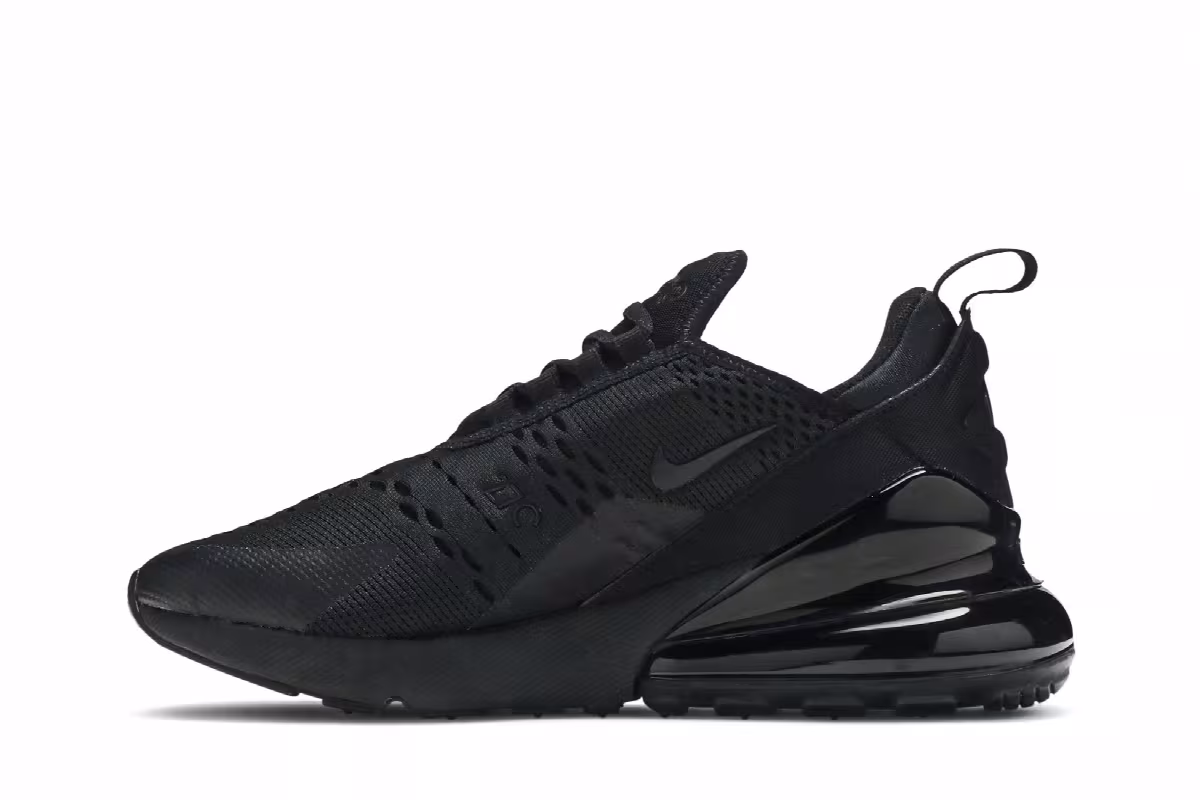 Nike Air Max 270 BG Triple Black, view 4