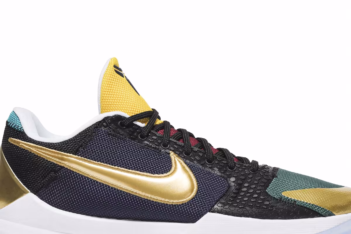 Undefeated x Nike Zoom Kobe 5 Protro What If Pack - Dirty Dozen, view 3