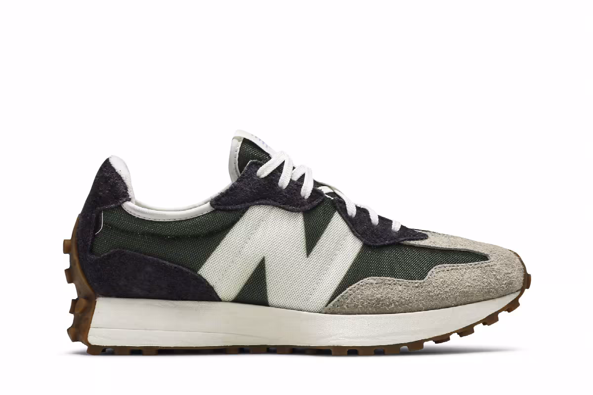 New Balance Women's 327 Oak Leaf Green, view 2