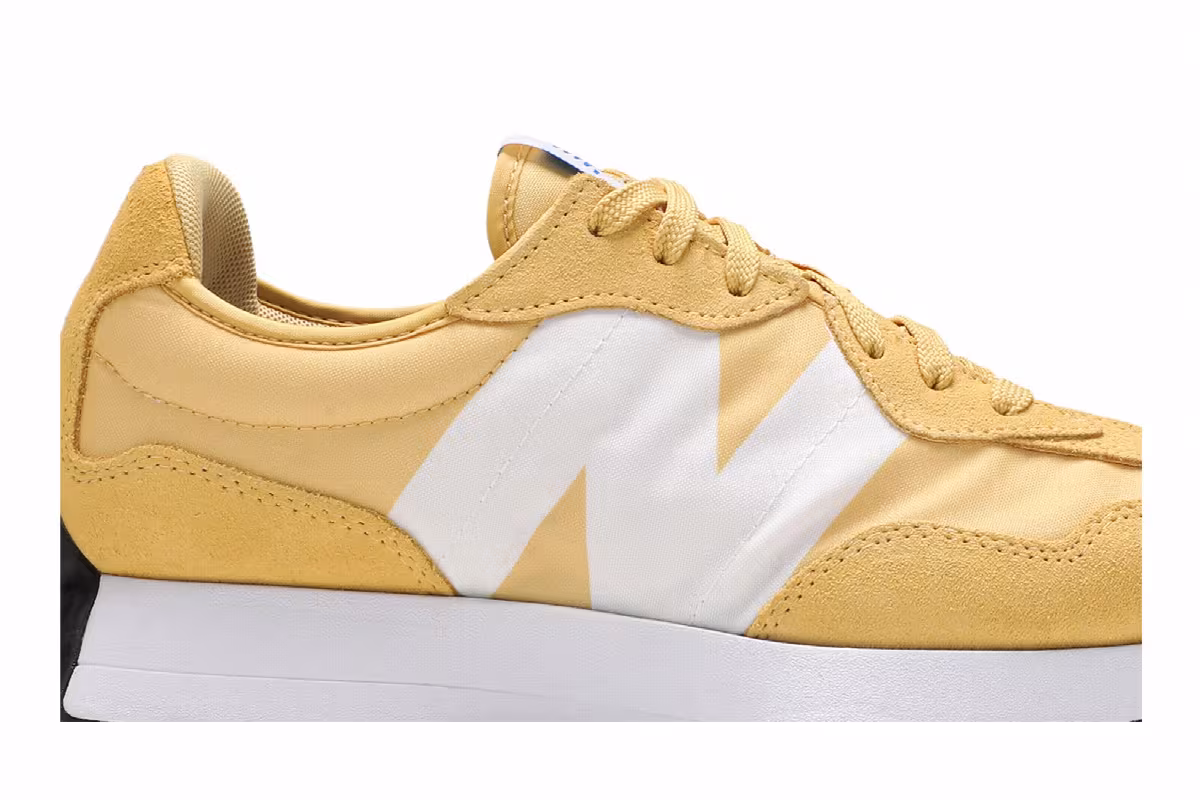 New Balance 327 Savannah, view 3