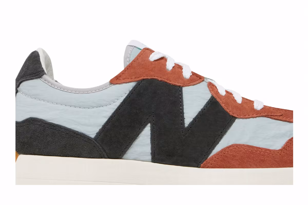New Balance 327 Rust Brown, view 3
