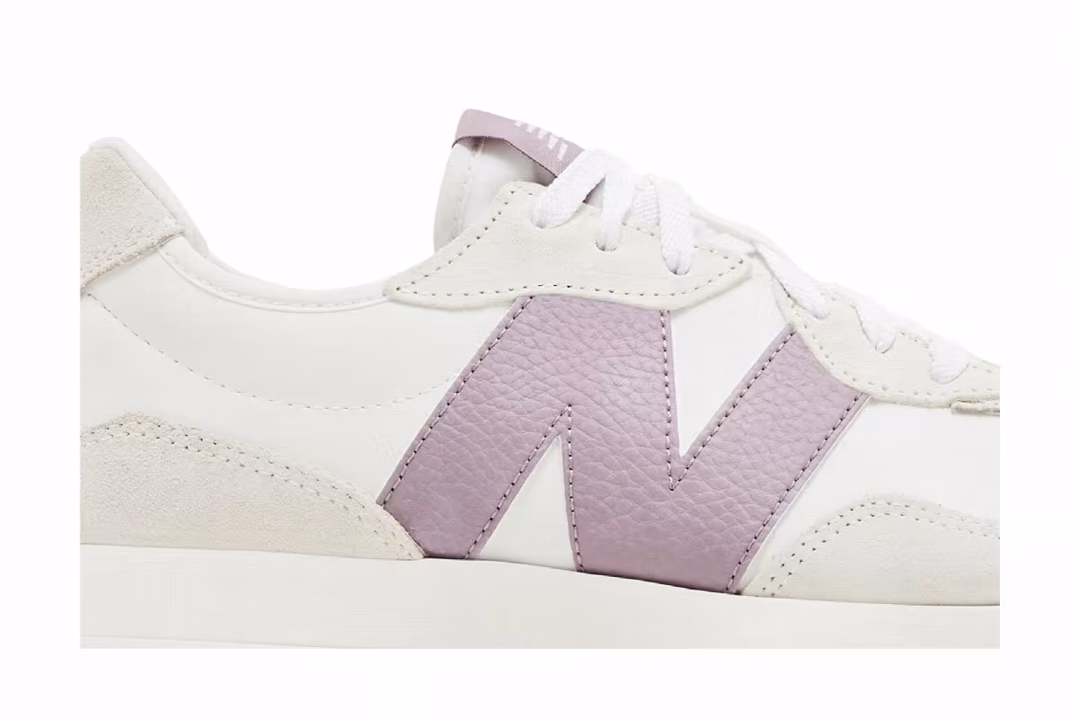 New Balance Women's 327 Sea Salt Wine, view 3