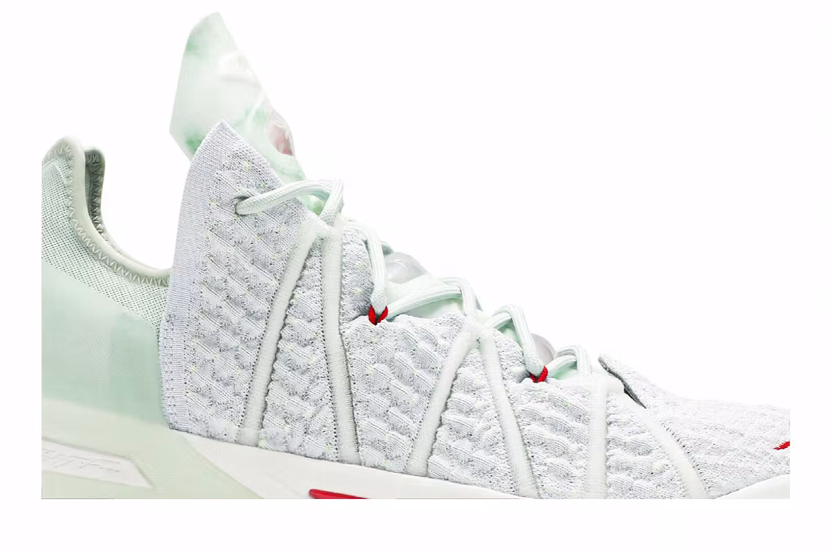 Nike LeBron 18 EP Empire Jade, view 3