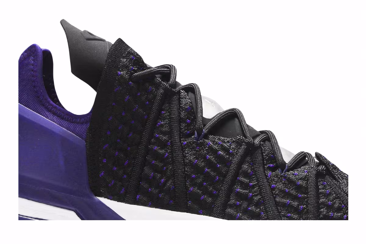 Nike LeBron 18 EP Lakers, view 3
