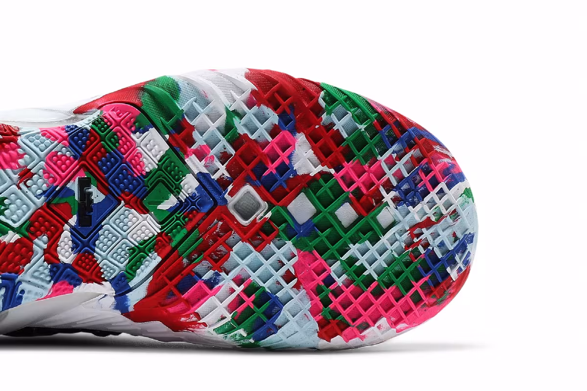 Nike LeBron 18 GS James Gang, view 6