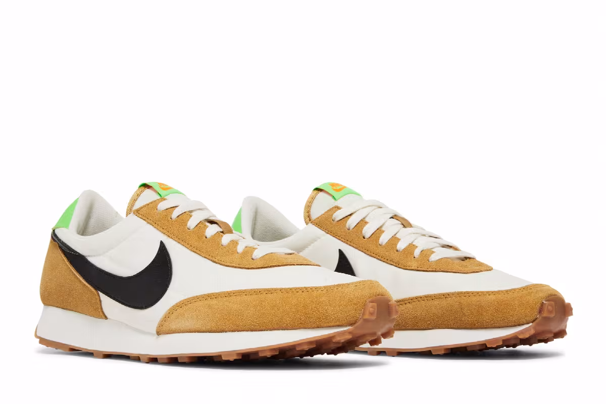 Nike Women's Daybreak Wheat, view 9