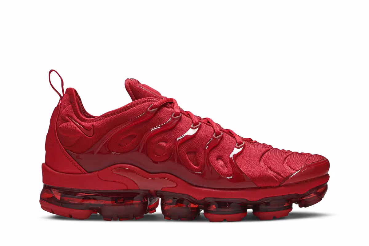 Nike Air VaporMax Plus Triple Red, view 2