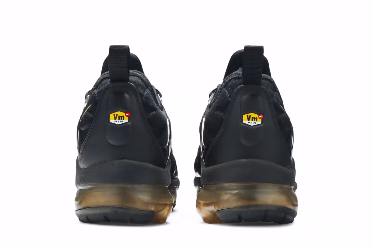 Nike Air VaporMax Plus Black Gold, view 7