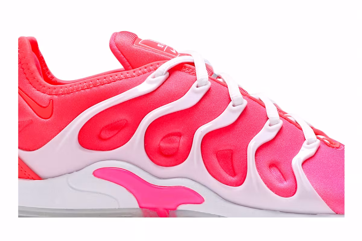 Nike Women's Air VaporMax Plus Pink Blast, view 3