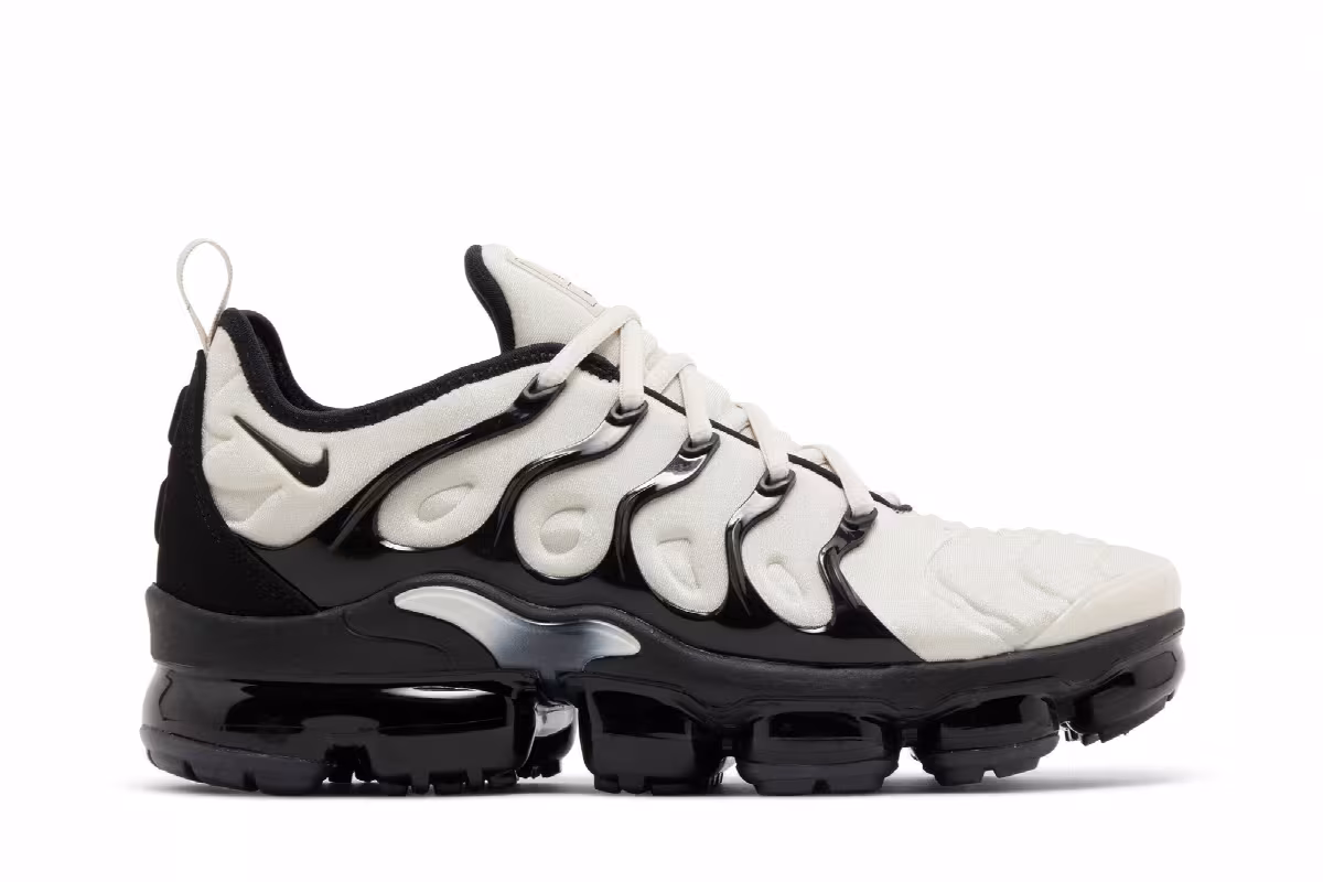 Nike Air VaporMax Plus Light Orewood Brown, view 2