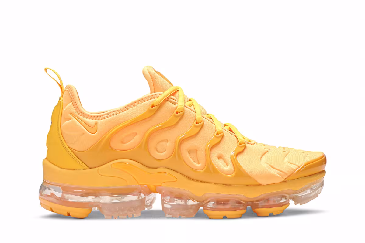 Nike Women's Air VaporMax Plus Orange, view 2