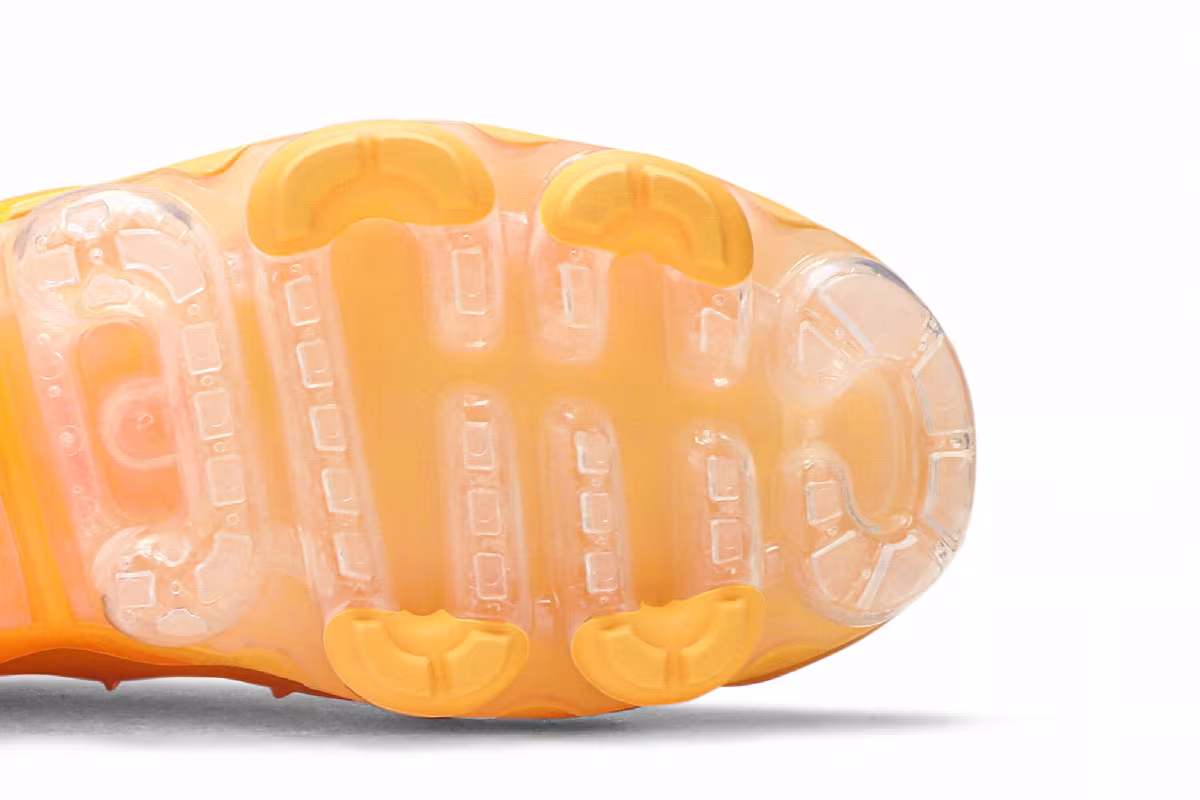 Nike Women's Air VaporMax Plus Orange, view 6