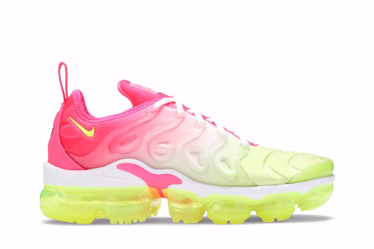Nike Women's Air VaporMax Plus Pink Volt Gradient, view 2