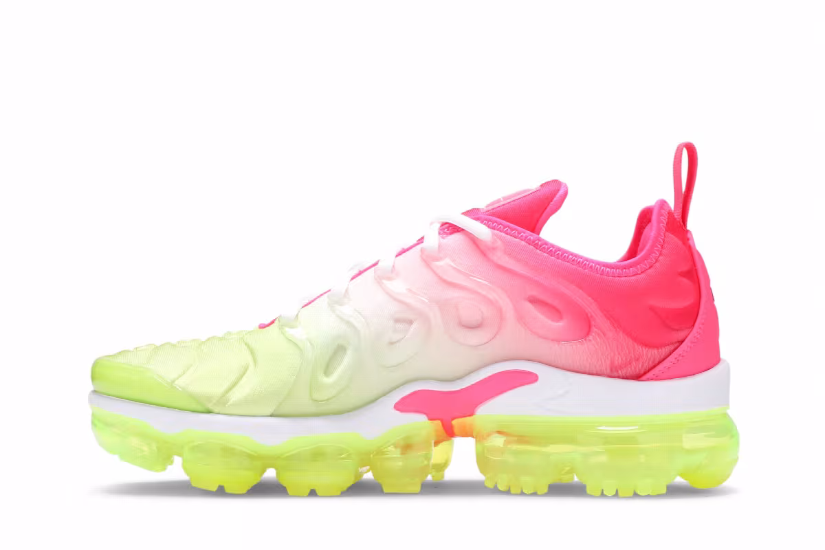 Nike Women's Air VaporMax Plus Pink Volt Gradient, view 4