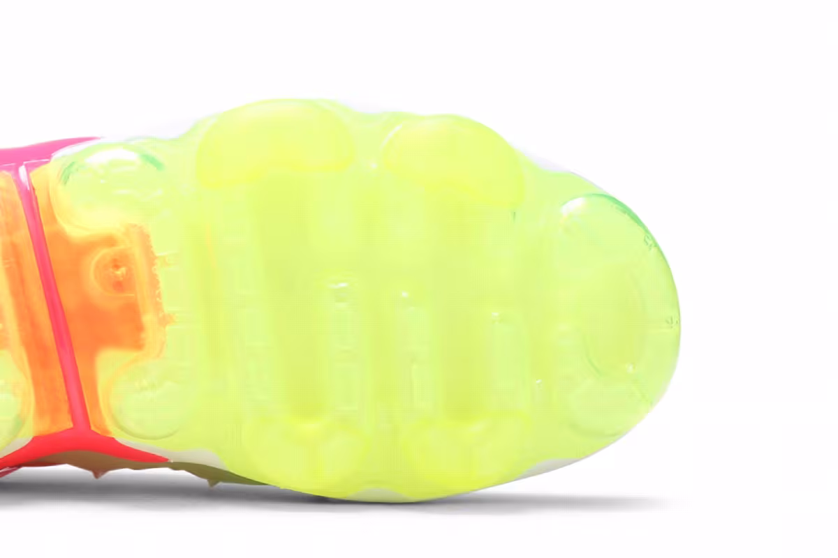 Nike Women's Air VaporMax Plus Pink Volt Gradient, view 6