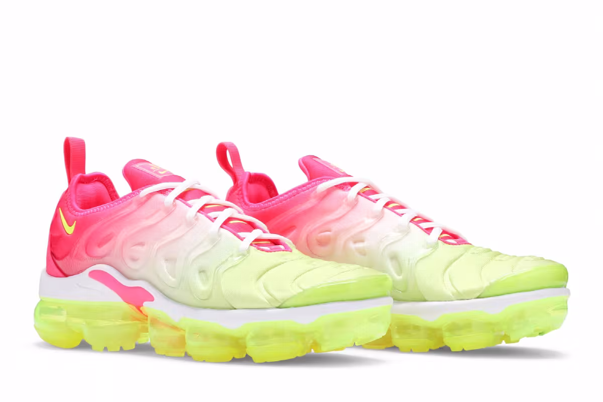 Nike Women's Air VaporMax Plus Pink Volt Gradient, view 9