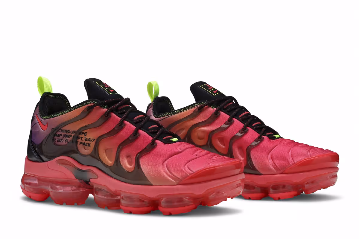 Nike Air VaporMax Plus Laser Crimson, view 9