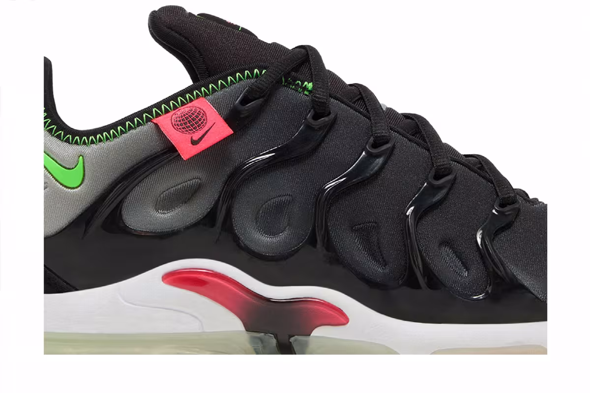 Nike Air VaporMax Plus Worldwide Pack, view 3