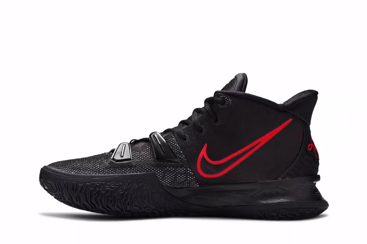 Nike Kyrie 7 Bred, view 4