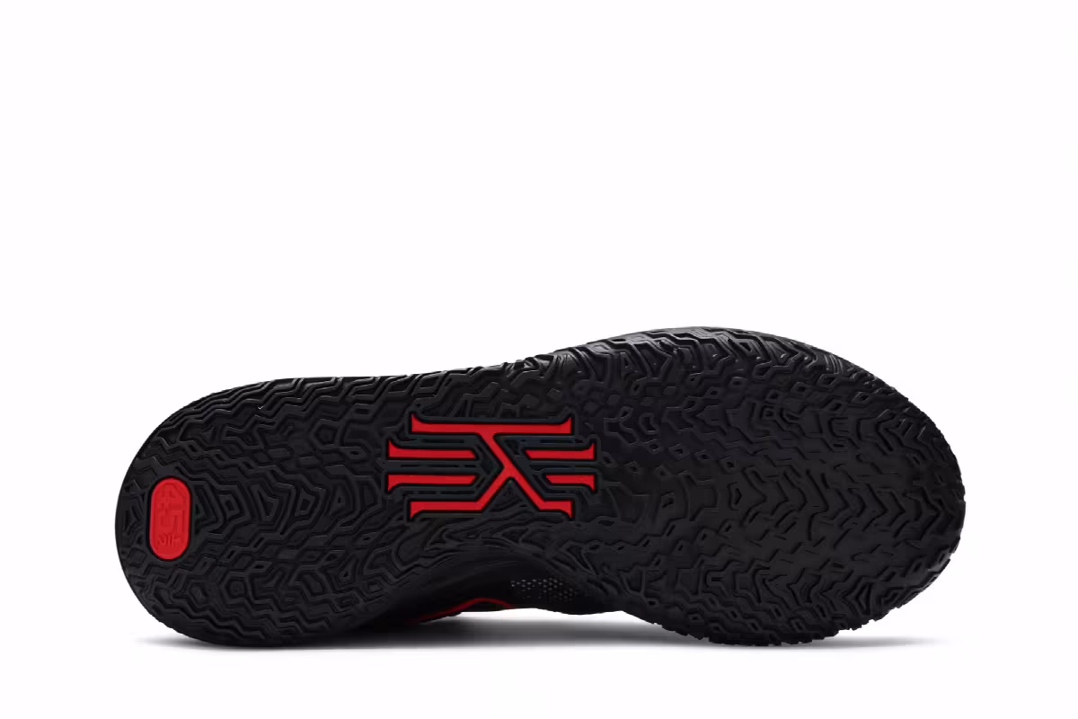 Nike Kyrie 7 Bred, view 5