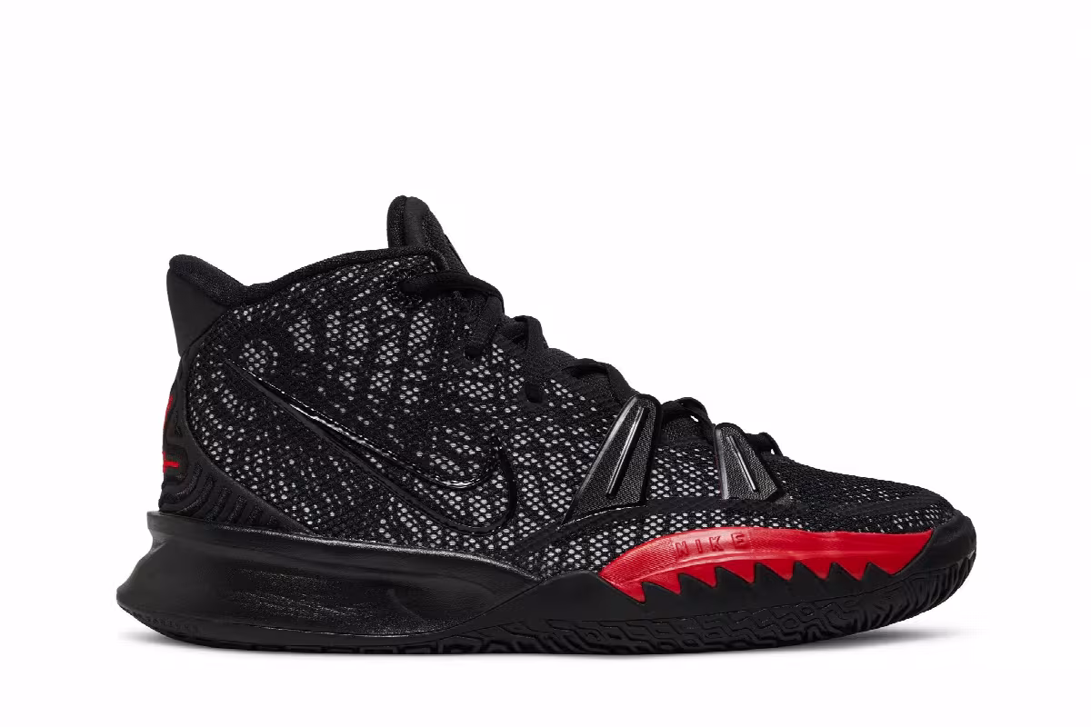 Nike Kyrie 7 GS Bred, view 2
