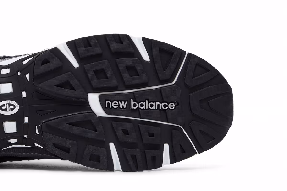 New Balance 827 Black Grey, view 6