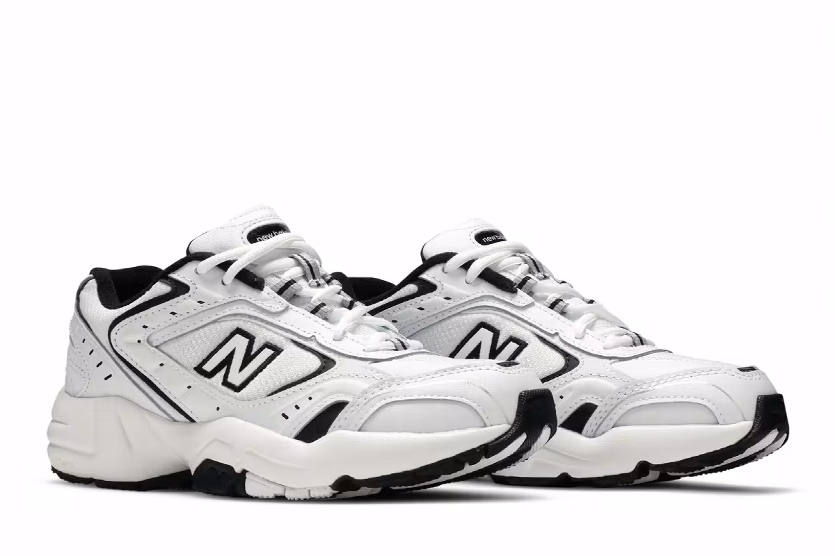 New Balance Women's 452 White Black, view 9