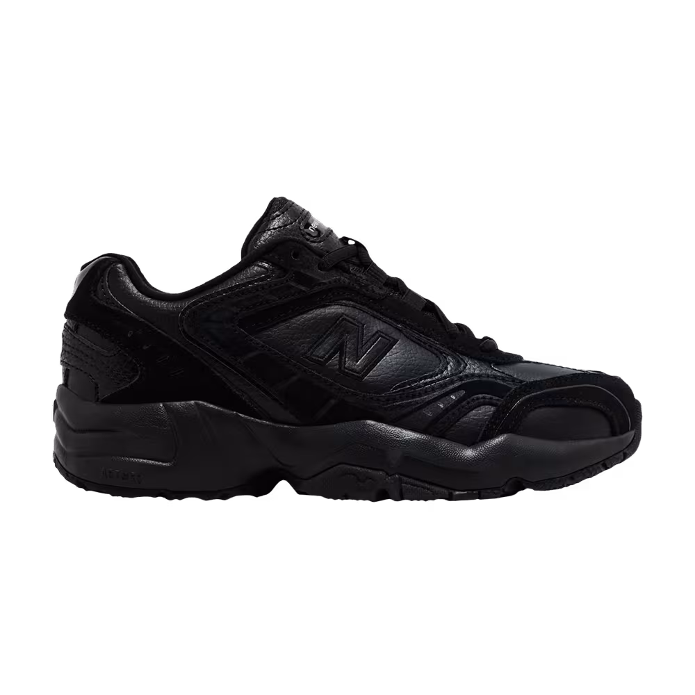 New Balance Women's 452 Triple Black