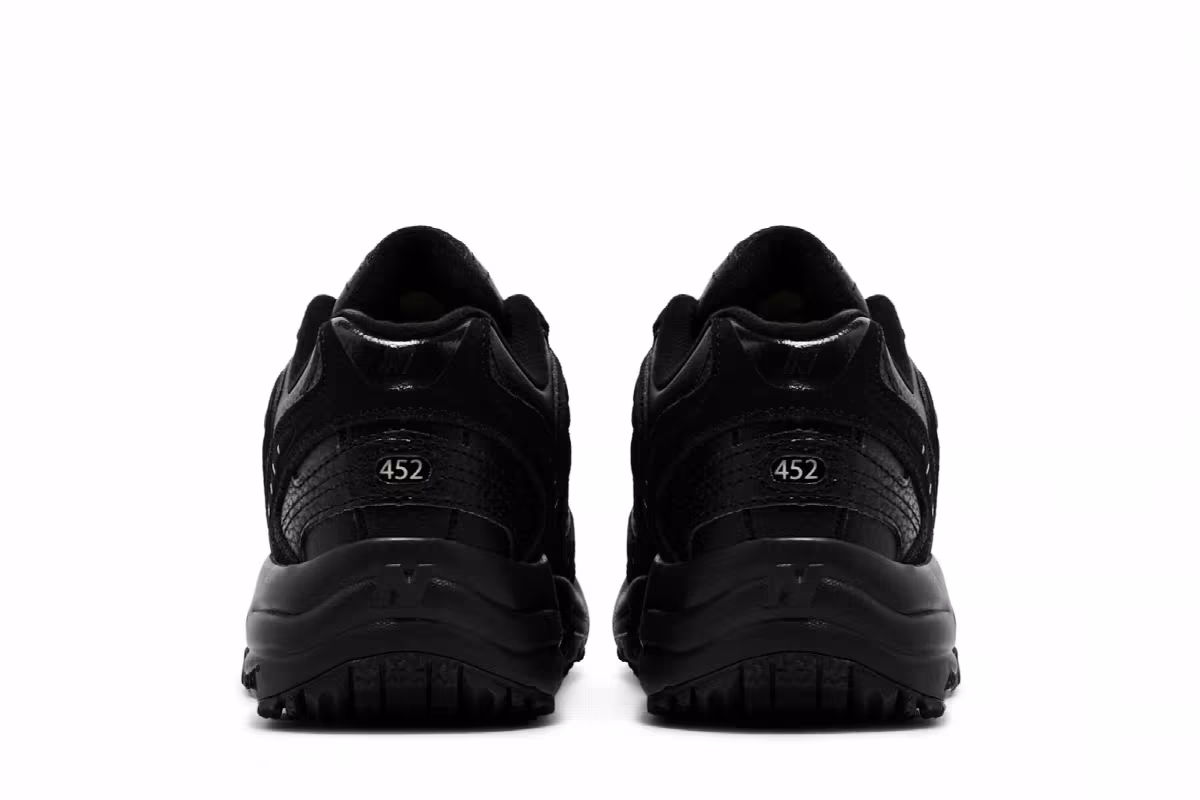 New Balance Women's 452 Triple Black, view 7
