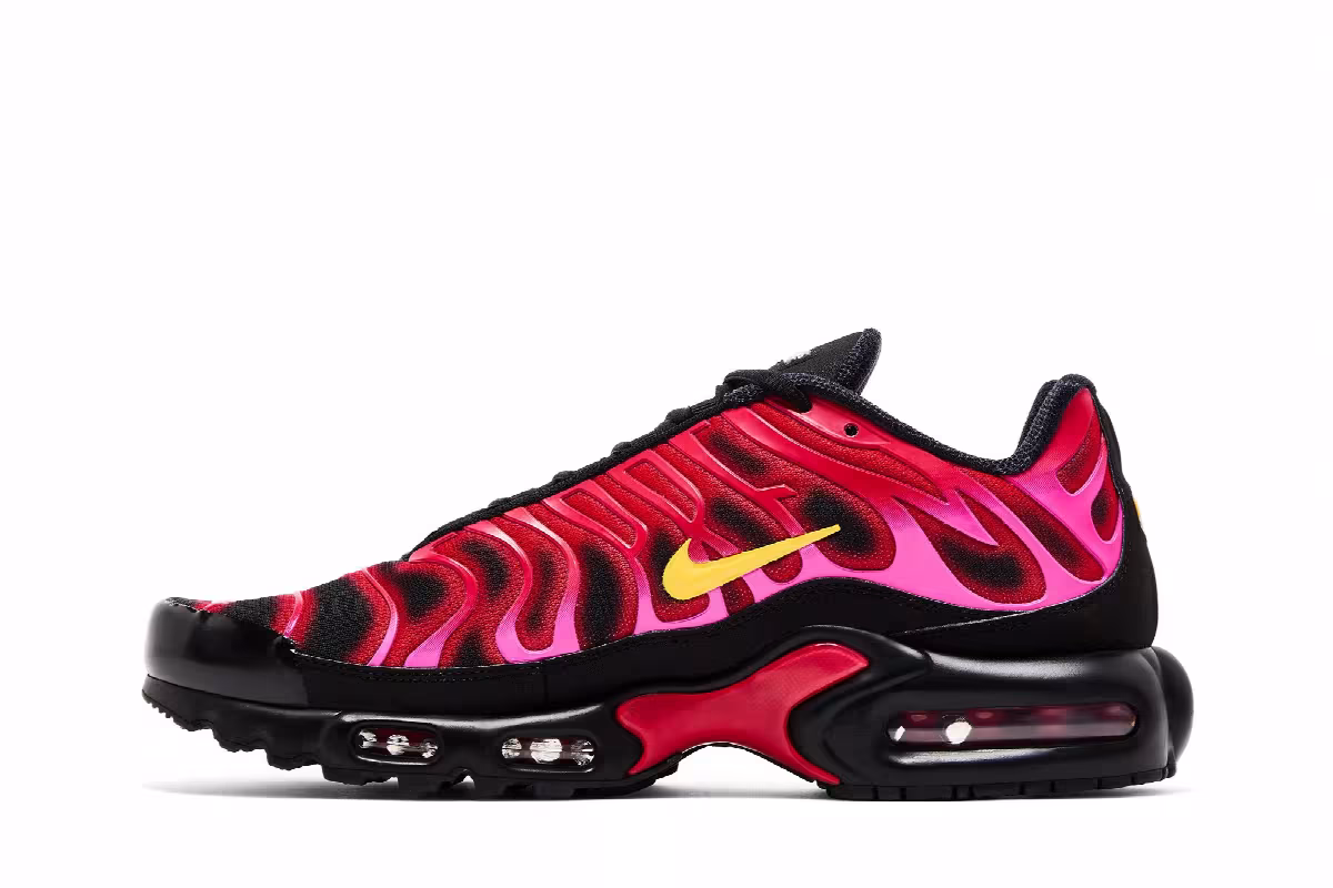 Supreme x Nike Air Max Plus TN University Red, view 4