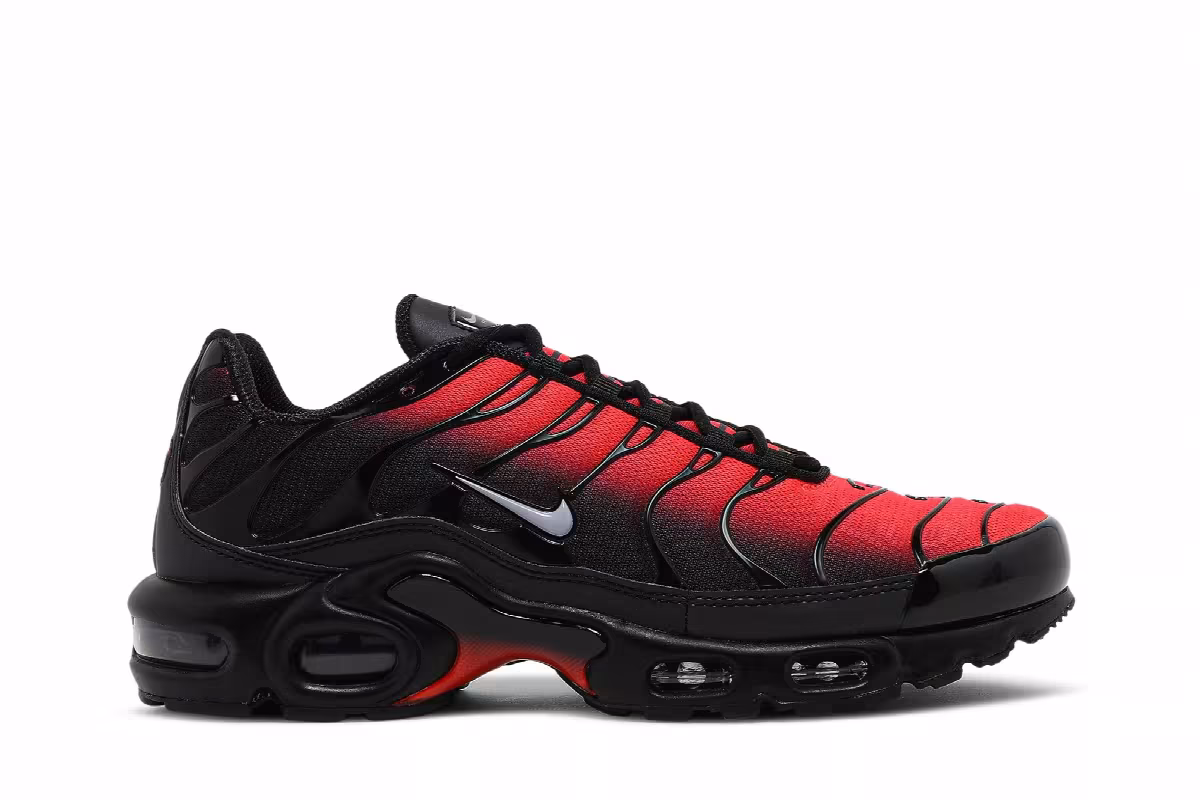 Nike Air Max Plus Deadpool, view 2