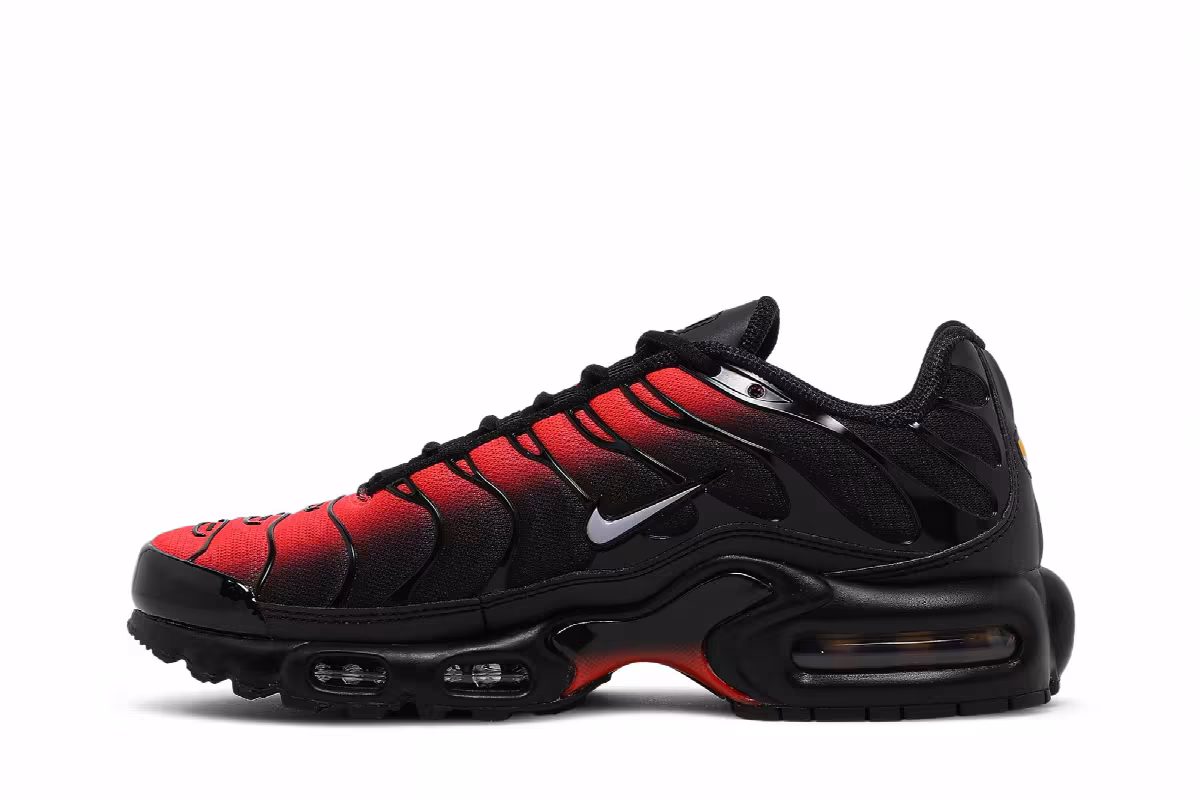 Nike Air Max Plus Deadpool, view 4