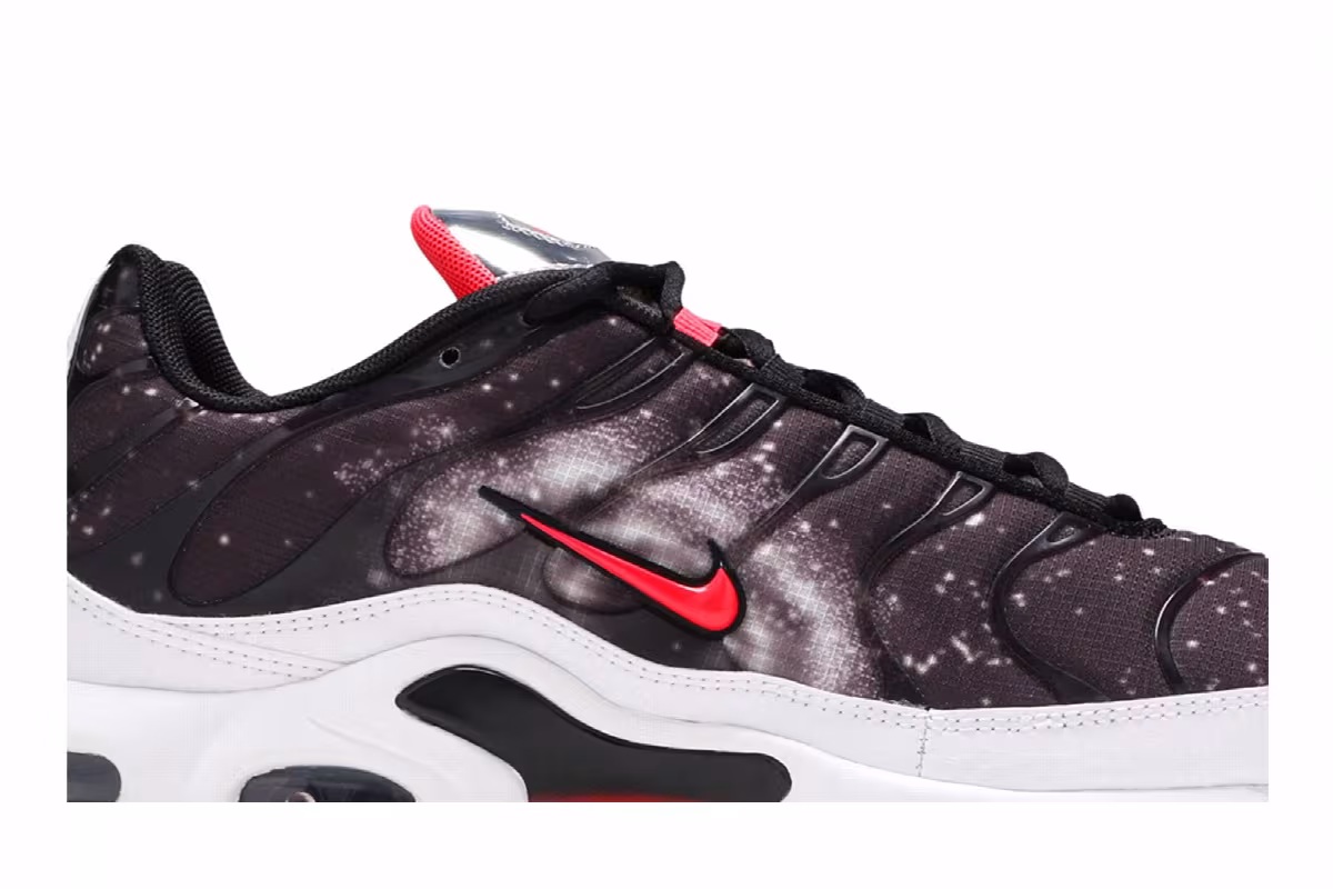 Nike Air Max Plus Supernova 2020, view 3