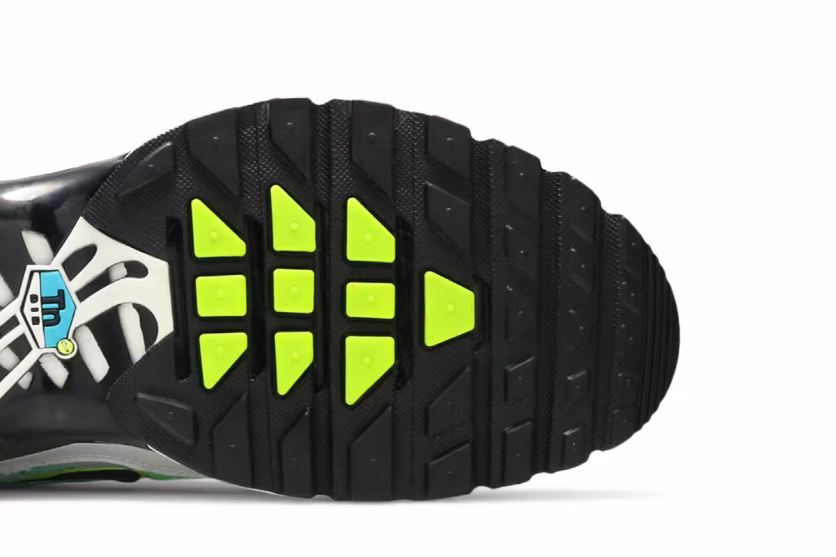 Nike Air Max Plus Worldwide Pack, view 6